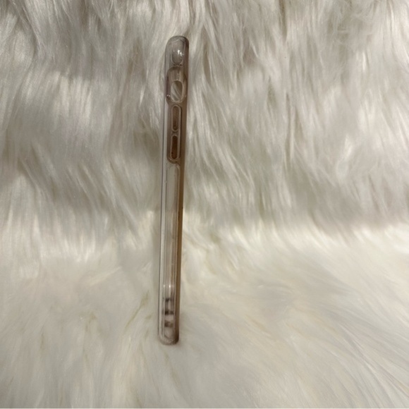 Gear4 Crystal Palace Clear Case - iPhone 11 Pro Max - Picture 5 of 5